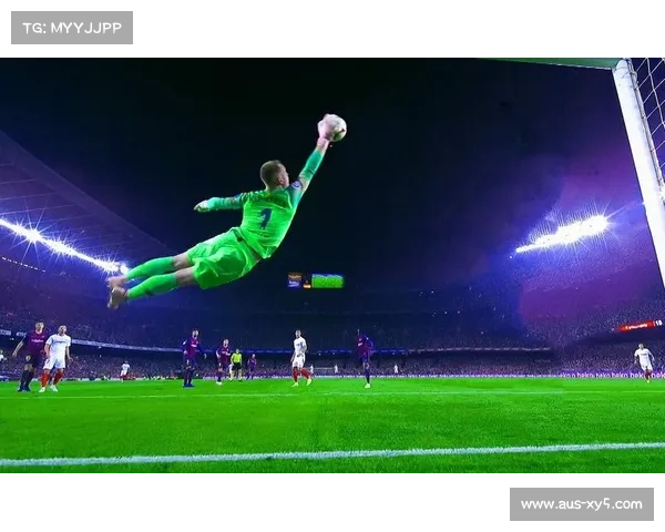 科莫主场球迷高歌，博洛尼亚门将伤愈扑救